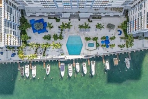Apartamento en alquiler en Miami Beach, Florida, 1 dormitorio, 75.25 m2 № 1950942 - foto 23