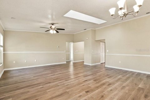 Villa ou maison à louer à Kissimmee, Floride: 3 chambres, 127.46 m2 № 2391044 - photo 4