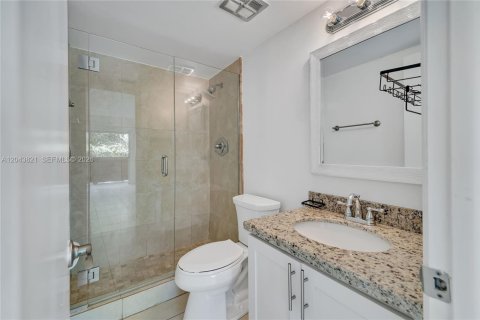 Copropriété à vendre à Coral Gables, Floride: 2 chambres, 108.05 m2 № 2249306 - photo 21