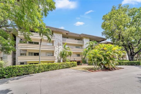 Condo à Coral Gables, Floride, 2 chambres  № 2249306