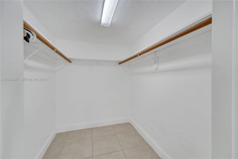 Copropriété à vendre à Coral Gables, Floride: 2 chambres, 108.05 m2 № 2249306 - photo 20