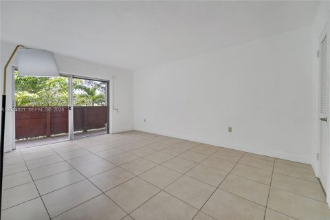 Copropriété à vendre à Coral Gables, Floride: 2 chambres, 108.05 m2 № 2249306 - photo 17