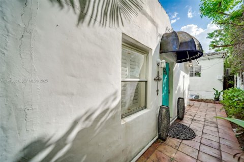 Casa en venta en Miami, Florida, 3 dormitorios, 138.33 m2 № 1982706 - foto 21