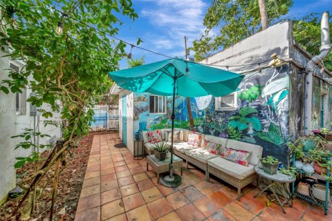 Casa en venta en Miami, Florida, 3 dormitorios, 138.33 m2 № 1982706 - foto 30