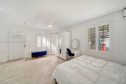 Casa en venta en Miami, Florida, 3 dormitorios, 138.33 m2 № 1982706 - foto 26