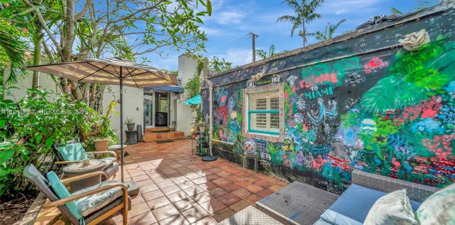 Casa en Miami, Florida 3 dormitorios, 138.33 m2 № 1982706