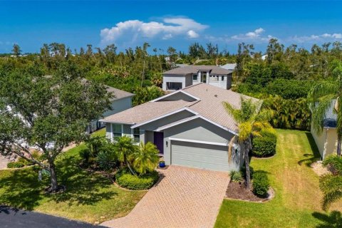 Villa ou maison à vendre à Punta Gorda, Floride: 3 chambres, 165.37 m2 № 2205446 - photo 2