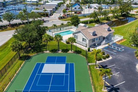 Villa ou maison à vendre à Punta Gorda, Floride: 3 chambres, 165.37 m2 № 2205446 - photo 27