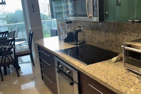 Condominio en alquiler en Sunny Isles Beach, Florida, 2 dormitorios, 118.36 m2 № 1993614 - foto 8