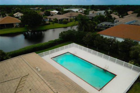 Casa en venta en Bradenton, Florida, 2 dormitorios, 158.86 m2 № 1866250 - foto 12