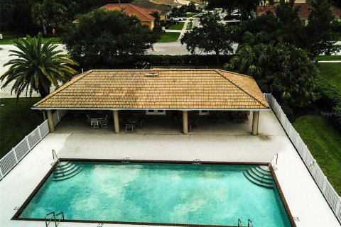 Casa en venta en Bradenton, Florida, 2 dormitorios, 158.86 m2 № 1866250 - foto 10