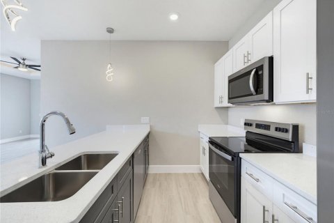 Apartment in Kissimmee, Florida 3 bedrooms, 119.57 sq.m. № 2227972 - photo 15