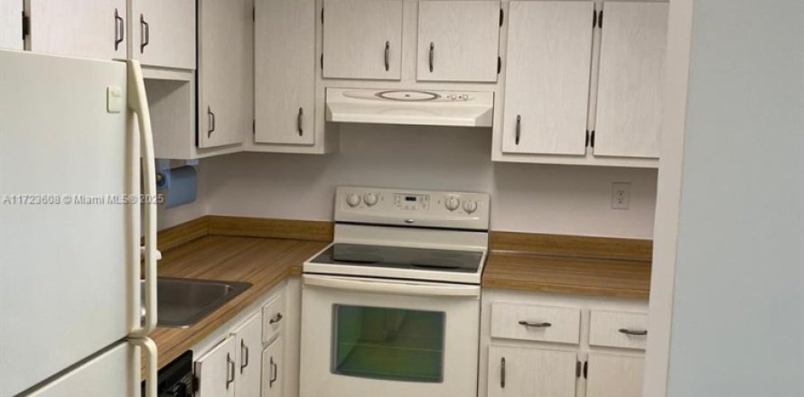 Condo à North Lauderdale, Floride, 2 chambres  № 2034697