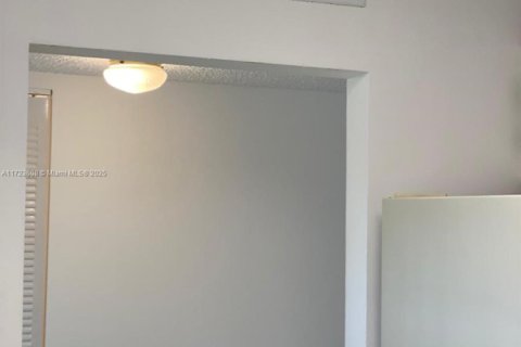 Copropriété à vendre à North Lauderdale, Floride: 2 chambres, 92.9 m2 № 2034697 - photo 4