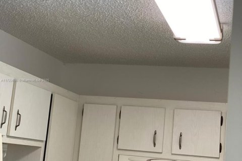 Copropriété à vendre à North Lauderdale, Floride: 2 chambres, 92.9 m2 № 2034697 - photo 3