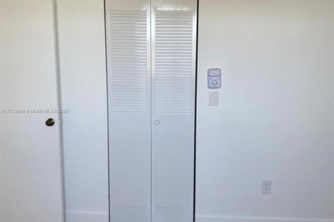 Copropriété à vendre à North Lauderdale, Floride: 2 chambres, 92.9 m2 № 2034697 - photo 18