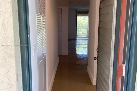 Copropriété à vendre à North Lauderdale, Floride: 2 chambres, 92.9 m2 № 2034697 - photo 6