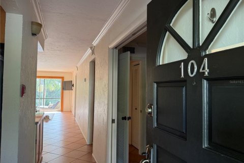 Copropriété à louer à Sarasota, Floride: 2 chambres, 87.33 m2 № 1849872 - photo 1