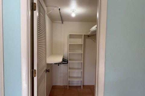 Copropriété à louer à Sarasota, Floride: 2 chambres, 87.33 m2 № 1849872 - photo 9