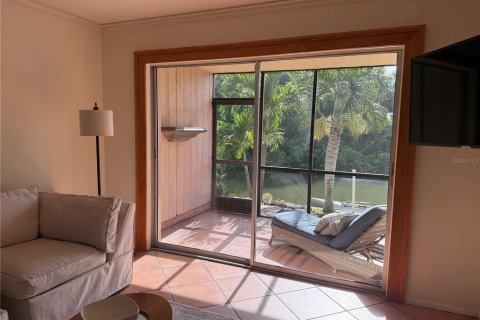 Copropriété à louer à Sarasota, Floride: 2 chambres, 87.33 m2 № 1849872 - photo 4