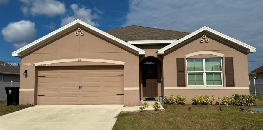 Villa ou maison à Port St. Lucie, Floride 4 chambres, 169.73 m2 № 2076689