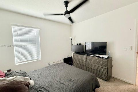 Villa ou maison à vendre à Port St. Lucie, Floride: 4 chambres, 169.73 m2 № 2076689 - photo 23