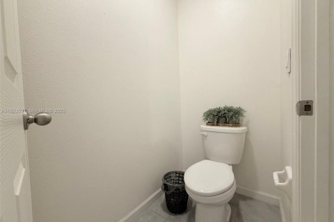 Villa ou maison à vendre à Port St. Lucie, Floride: 4 chambres, 169.73 m2 № 2076689 - photo 20