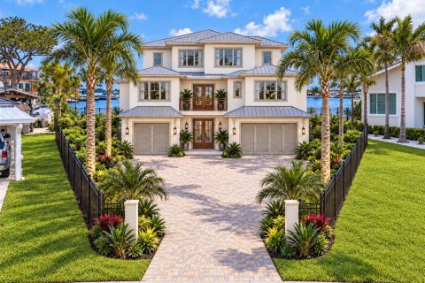 Casa en Saint Petersburg, Florida 4 dormitorios, 357.67 m2 № 2380852