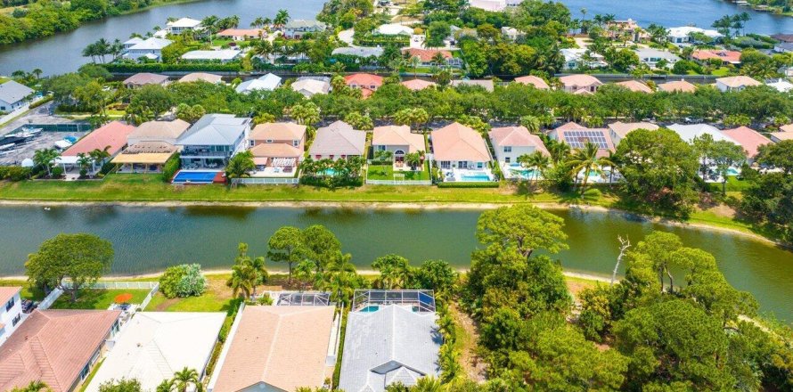 Casa en Delray Beach, Florida 3 dormitorios, 154.96 m2 № 1182177