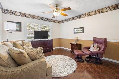 Casa en venta en The Villages, Florida, 3 dormitorios, 184.13 m2 № 1900427 - foto 19