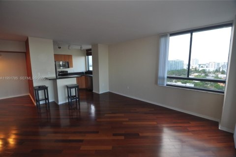 Снять в аренду кондоминиум в Майами-Бич, Флорида 2 спальни, 117.24м2, № 2006057 - фото 11