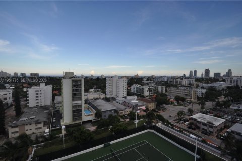 Снять в аренду кондоминиум в Майами-Бич, Флорида 2 спальни, 117.24м2, № 2006057 - фото 14