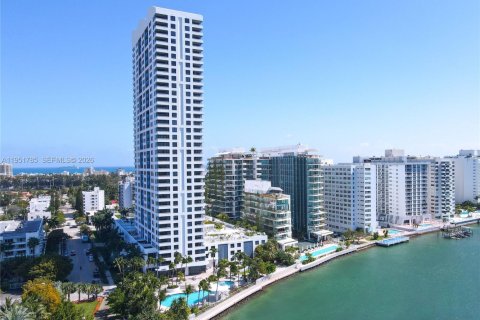 Снять в аренду кондоминиум в Майами-Бич, Флорида 2 спальни, 117.24м2, № 2006057 - фото 3