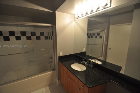 Снять в аренду кондоминиум в Майами-Бич, Флорида 2 спальни, 117.24м2, № 2006057 - фото 16