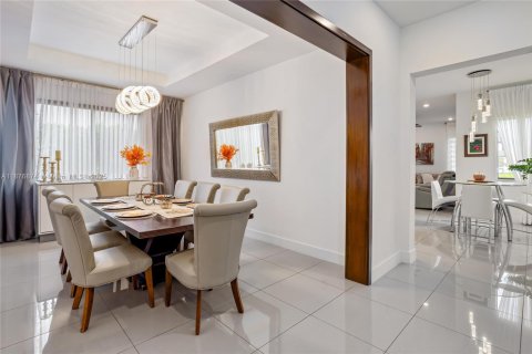 Casa en venta en Parkland, Florida, 5 dormitorios, 384.8 m2 № 2014116 - foto 9