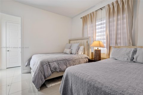 Casa en venta en Parkland, Florida, 5 dormitorios, 384.8 m2 № 2014116 - foto 15