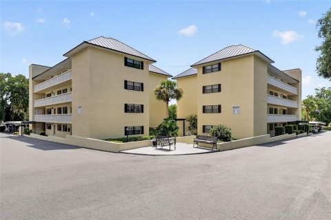 Copropriété à vendre à Mount Dora, Floride: 2 chambres, 108.05 m2 № 2318816 - photo 30