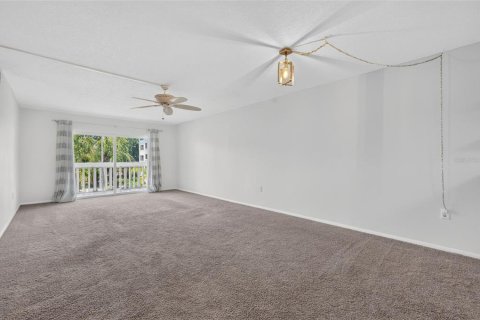 Copropriété à vendre à Mount Dora, Floride: 2 chambres, 108.05 m2 № 2318816 - photo 13