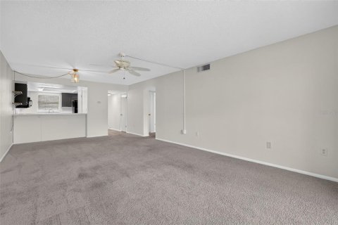 Copropriété à vendre à Mount Dora, Floride: 2 chambres, 108.05 m2 № 2318816 - photo 18