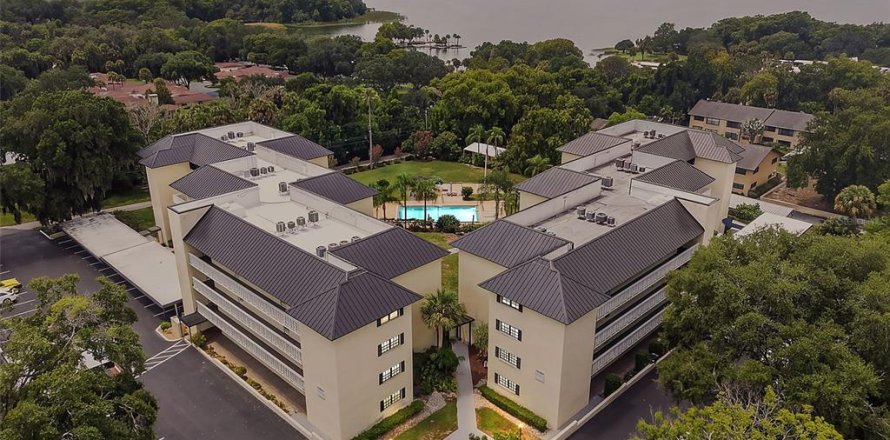 Condo à Mount Dora, Floride, 2 chambres  № 2318816