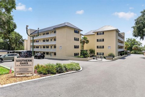 Copropriété à vendre à Mount Dora, Floride: 2 chambres, 108.05 m2 № 2318816 - photo 29