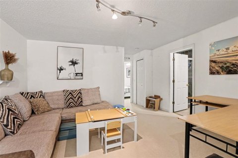 Adosado en venta en Tampa, Florida, 3 dormitorios, 155.15 m2 № 2347902 - foto 22