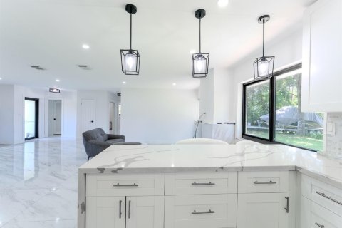 Villa ou maison à vendre à Plantation, Floride: 3 chambres, 180.04 m2 № 2250620 - photo 14