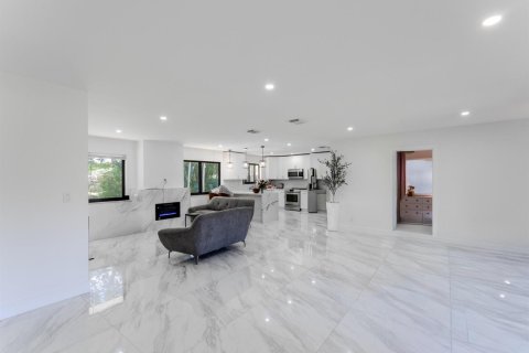 Villa ou maison à vendre à Plantation, Floride: 3 chambres, 180.04 m2 № 2250620 - photo 11