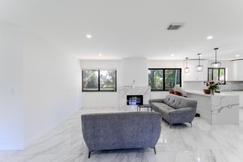 Villa ou maison à vendre à Plantation, Floride: 3 chambres, 180.04 m2 № 2250620 - photo 13