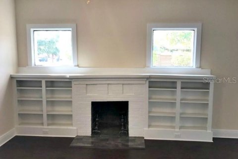 Villa ou maison à louer à Tampa, Floride: 4 chambres, 207.92 m2 № 2398915 - photo 5