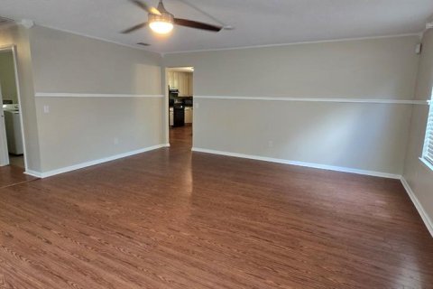 Villa ou maison à louer à Ocala, Floride: 3 chambres, 175.96 m2 № 2148070 - photo 8