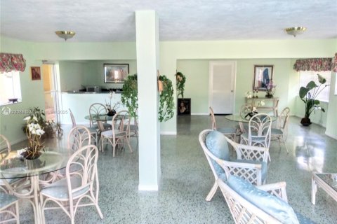 Condominio en venta en Miami, Florida, 2 dormitorios, 84.17 m2 № 1828927 - foto 6