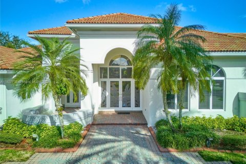House in Weston, Florida 4 bedrooms, 436.64 sq.m. № 1806253 - photo 3
