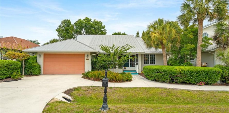 House in Nokomis, Florida 3 bedrooms, 186.64 sq.m. № 2110560